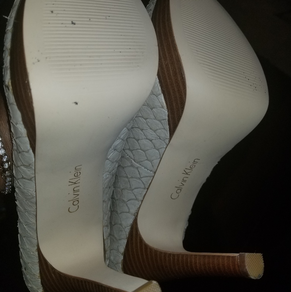 Shoes - Picture 2 of 2